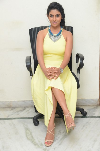 -Kruthika-Jayakumar-Interview-About-Rojulu-Marayi